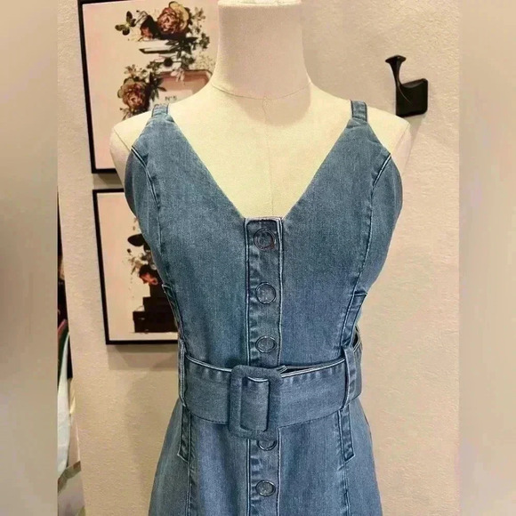 Finders Keepers Coco Belted Denim Jean Dress dress midi Blue Size 6(M) - Picture 7 of 10